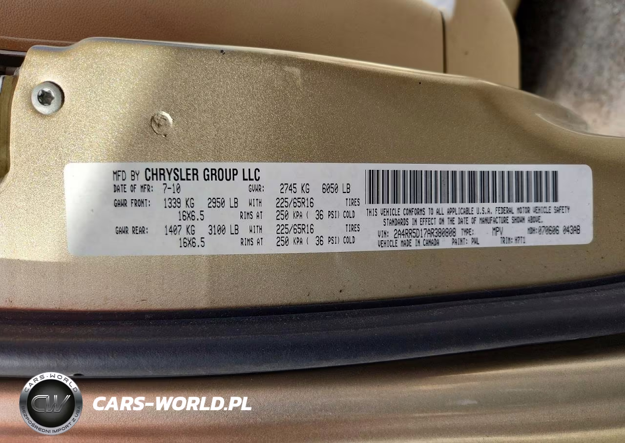 2010 Chrysler Town & Country Touring VIN:2A4RR5D17AR380808 - 13