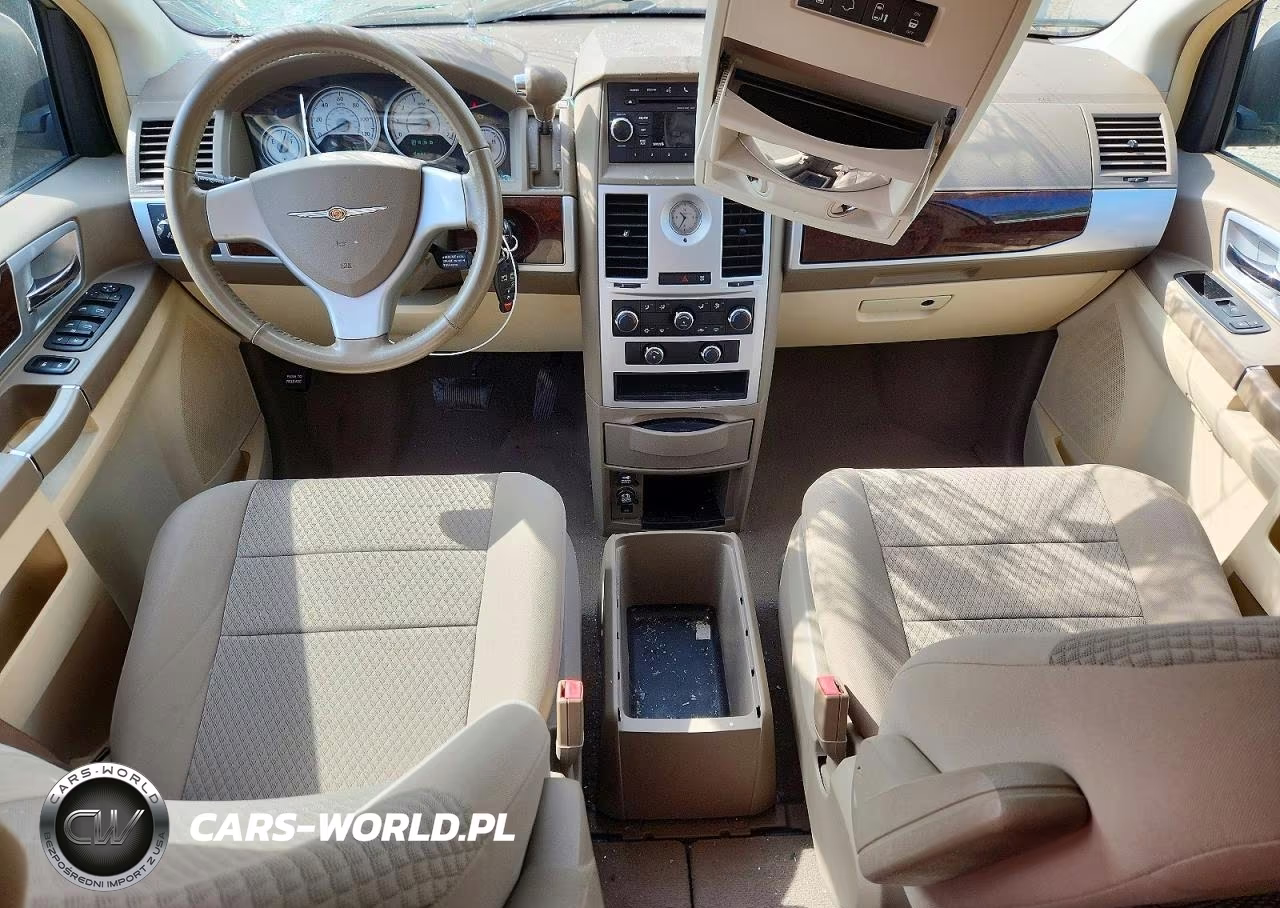 2010 Chrysler Town & Country Touring VIN:2A4RR5D17AR380808 - 8