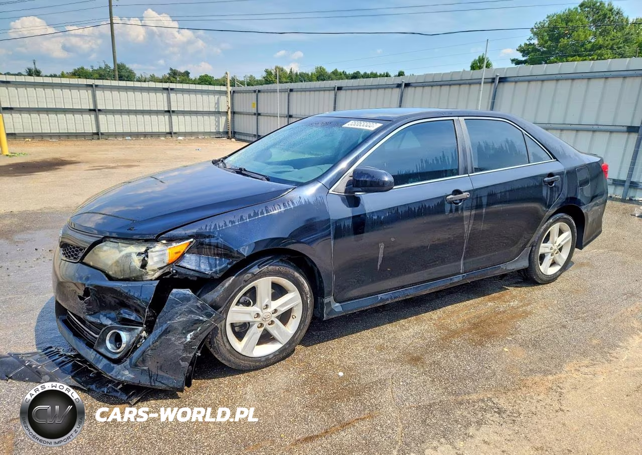 2013 Toyota Camry Se – zdjęcie 1 z 12