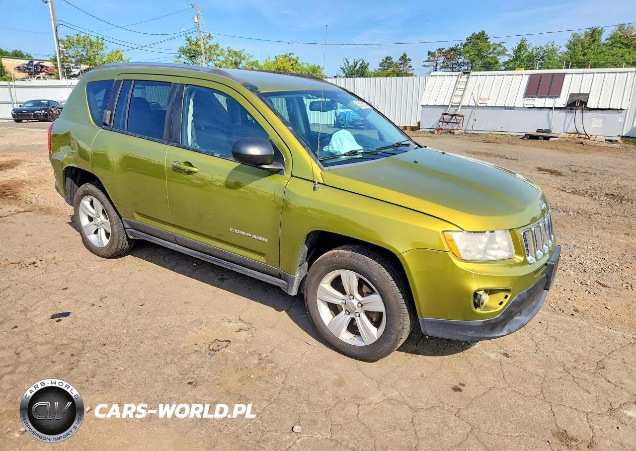 2012 Jeep Compass Latitude VIN:1C4NJDEB9CD572525 - 4