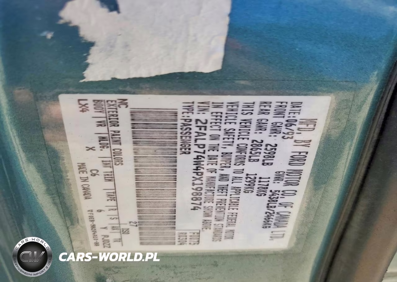 1993 Ford Crown Victoria Lx VIN:2FALP74W4PX198874 - 12