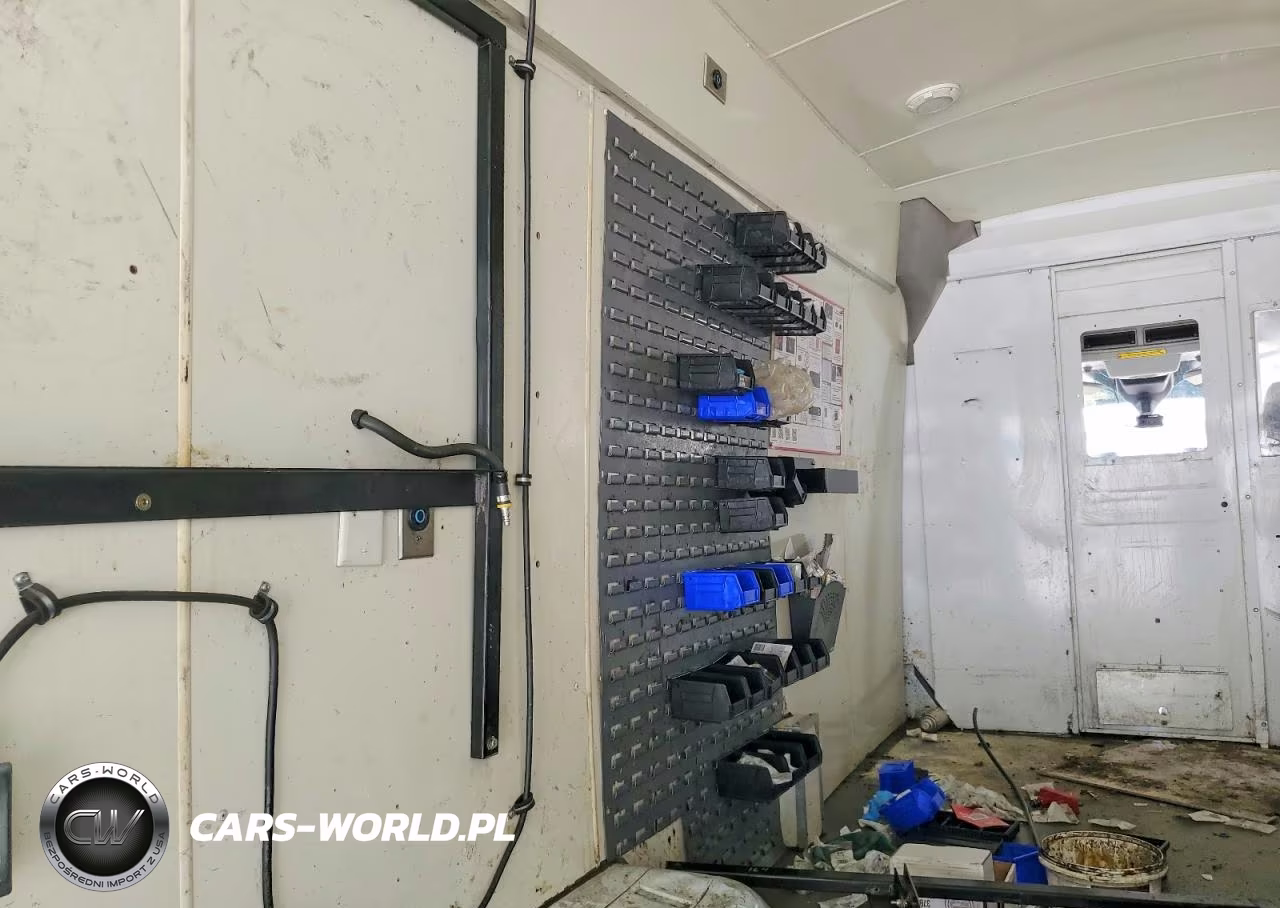 2019 Ford Transit T- - Delivery Van VIN:1FTRS4XM6KKA65332 - 11