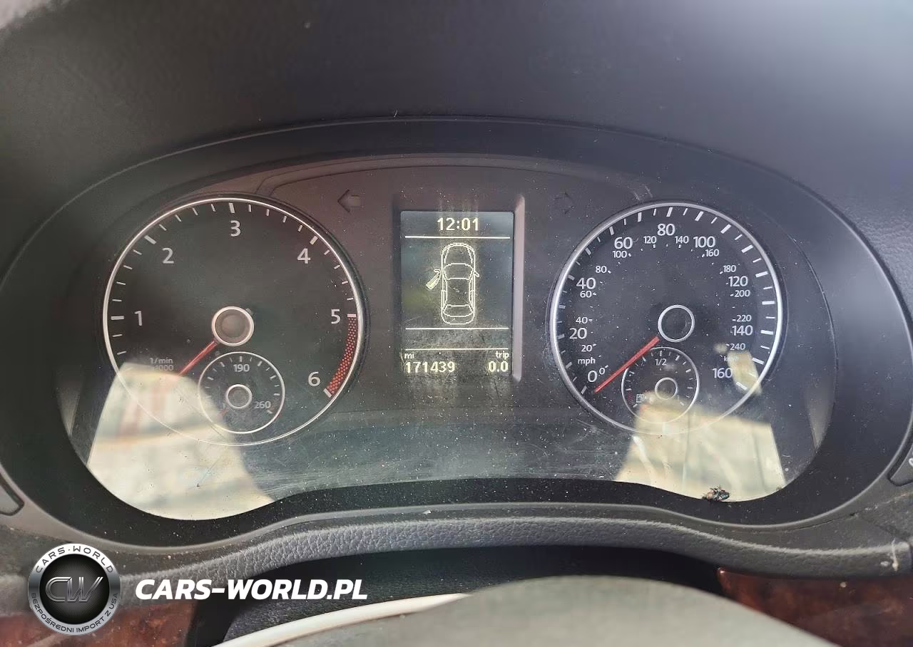 2013 Volkswagen Passat Sel VIN:1VWCN7A32DC135126 - 9