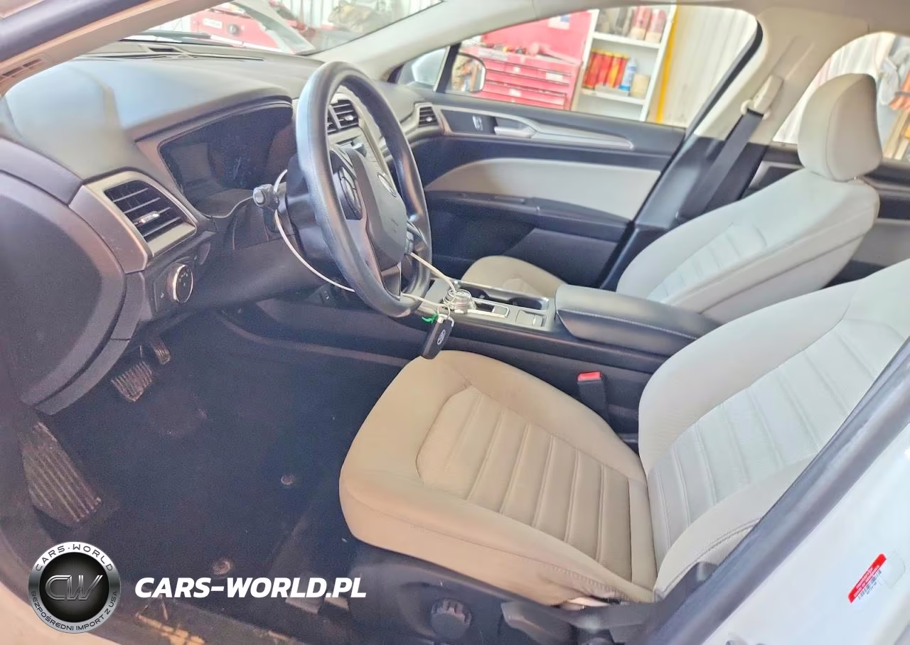2020 Ford Fusion S VIN:3FA6P0G75LR118869 - 7
