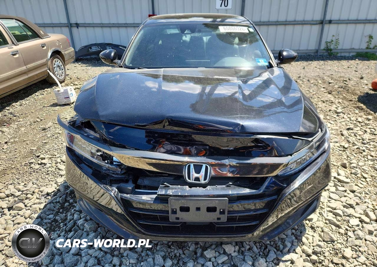 2018 Honda Accord Sport VIN:1HGCV1F39JA183336 - 5