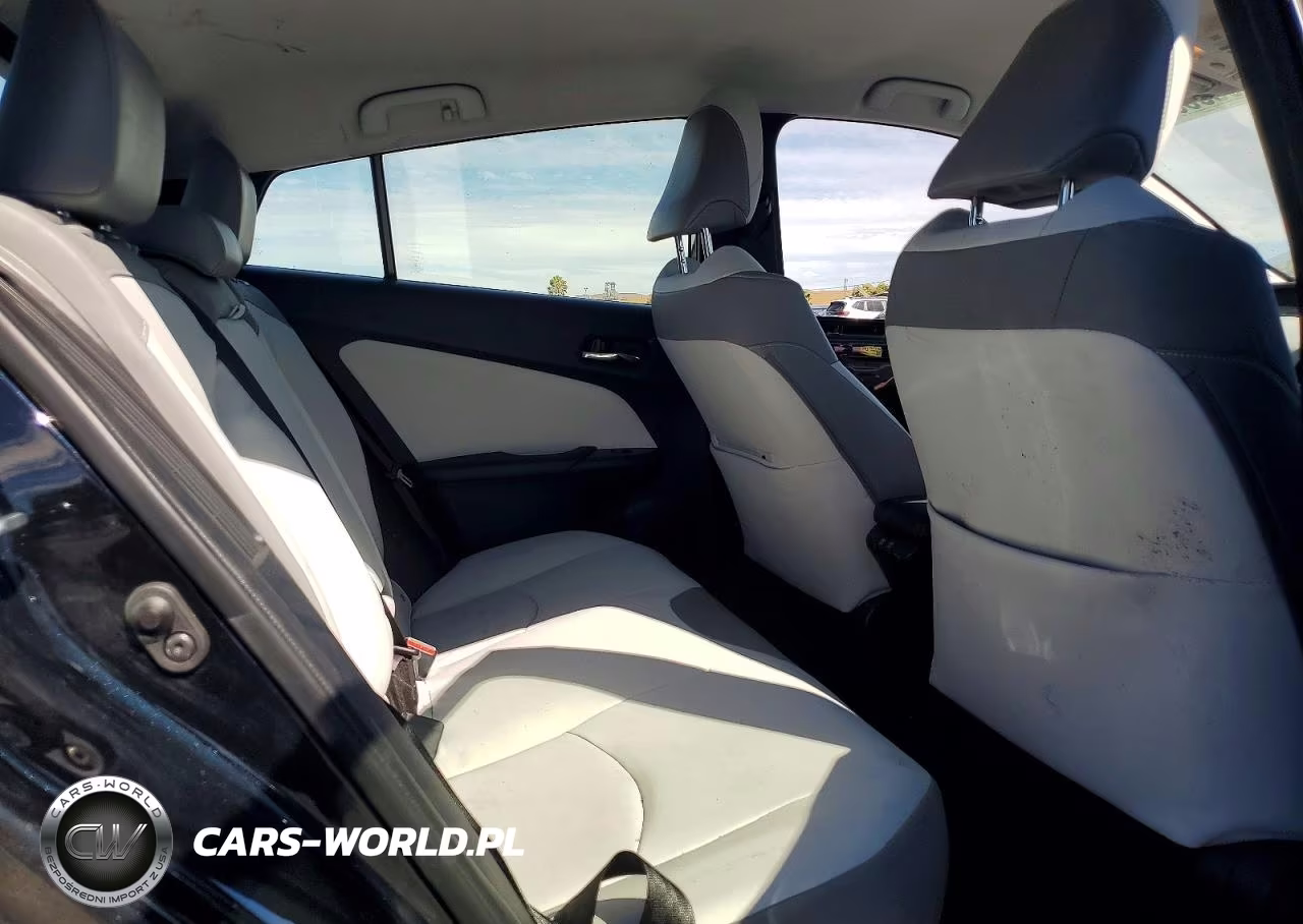 2022 Toyota Prius Prime Limited VIN:JTDKAMFP2N3206573 - 10