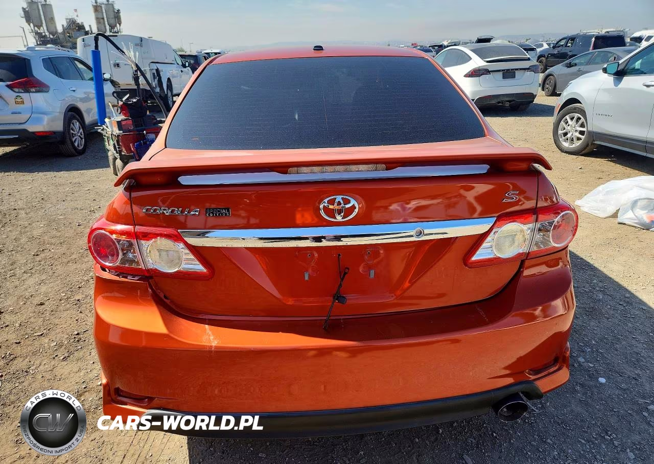 2013 Toyota Corolla S Special Edition VIN:2T1BU4EE8DC085335 - 6