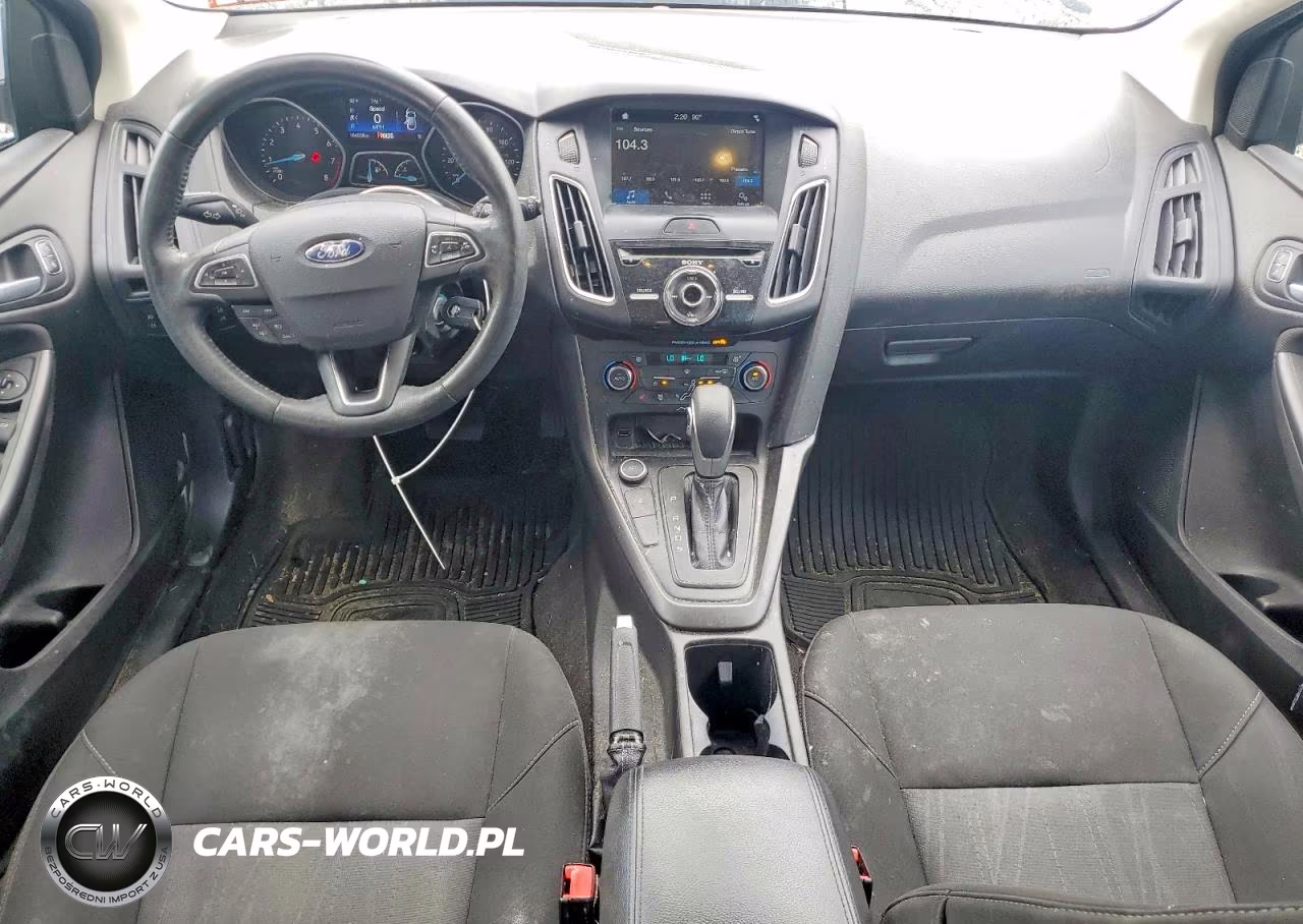 2017 Ford Focus Sel VIN:1FADP3M28HL330477 - 8