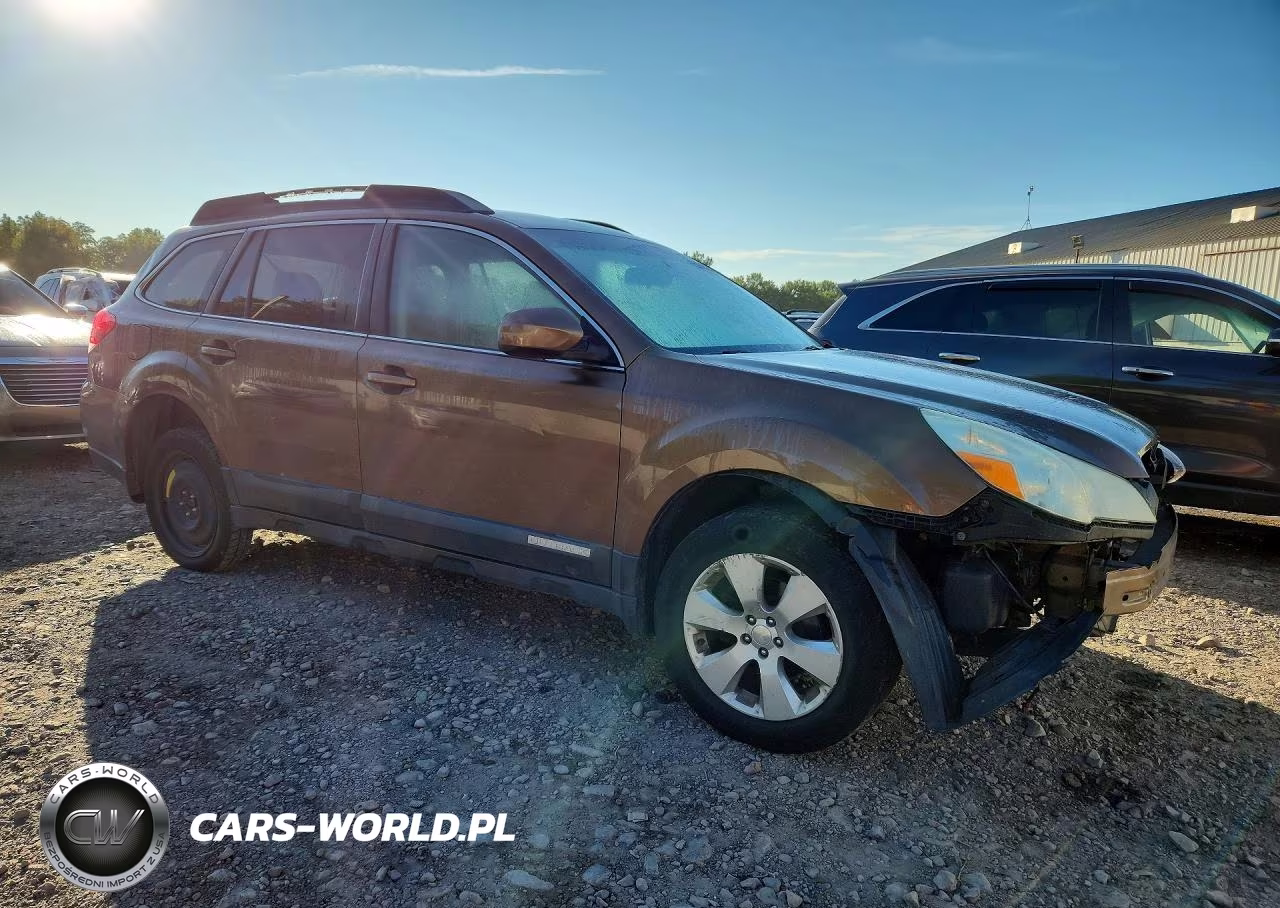 2011 Subaru Outback 2.5I Premium VIN:4S4BRBCC8B3358265 - 4