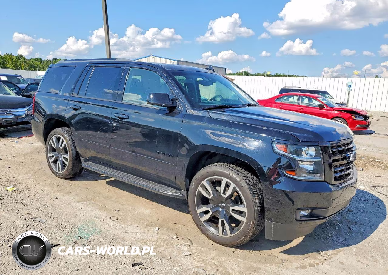 2018 Chevrolet Tahoe K1500 Premier VIN:1GNSKCKC5JR149987 - 4