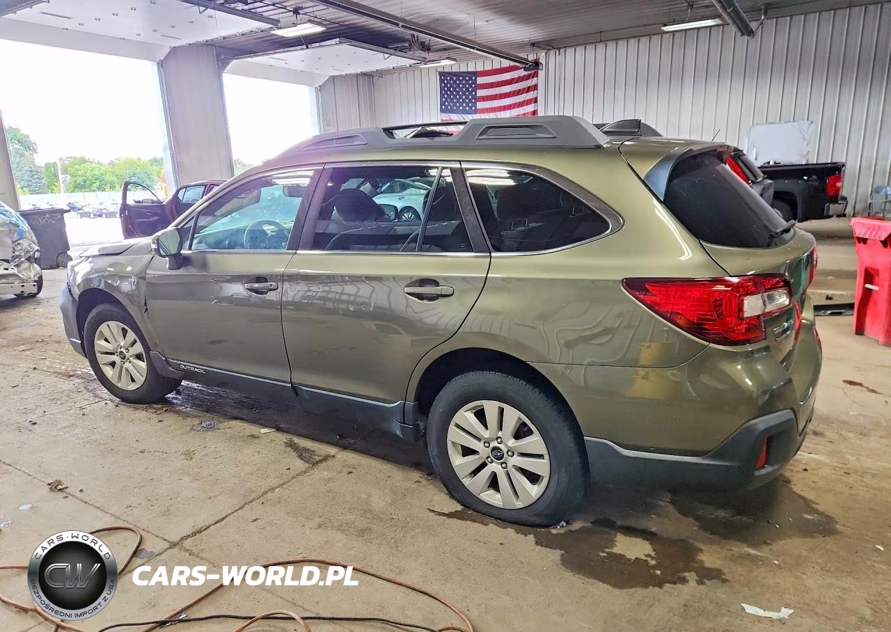 2019 Subaru Outback 2.5I Premium VIN:4S4BSAFC7K3361104 - 2