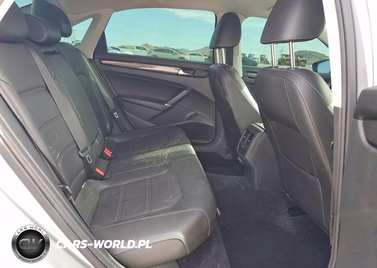 2020 Volkswagen Passat R-Line VIN:1VWMA7A35LC009194 - 10