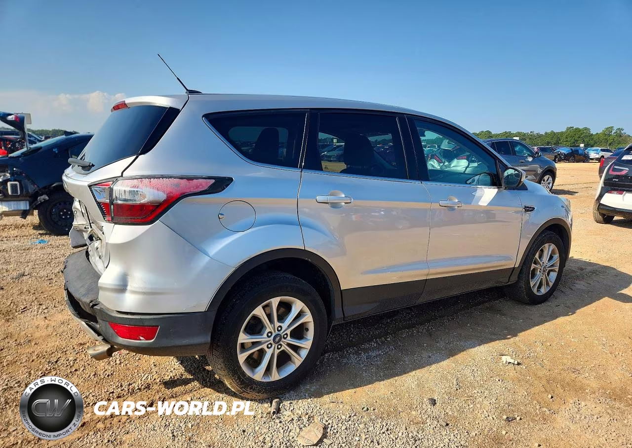 2017 Ford Escape Se VIN:1FMCU0GD9HUB49159 - 3