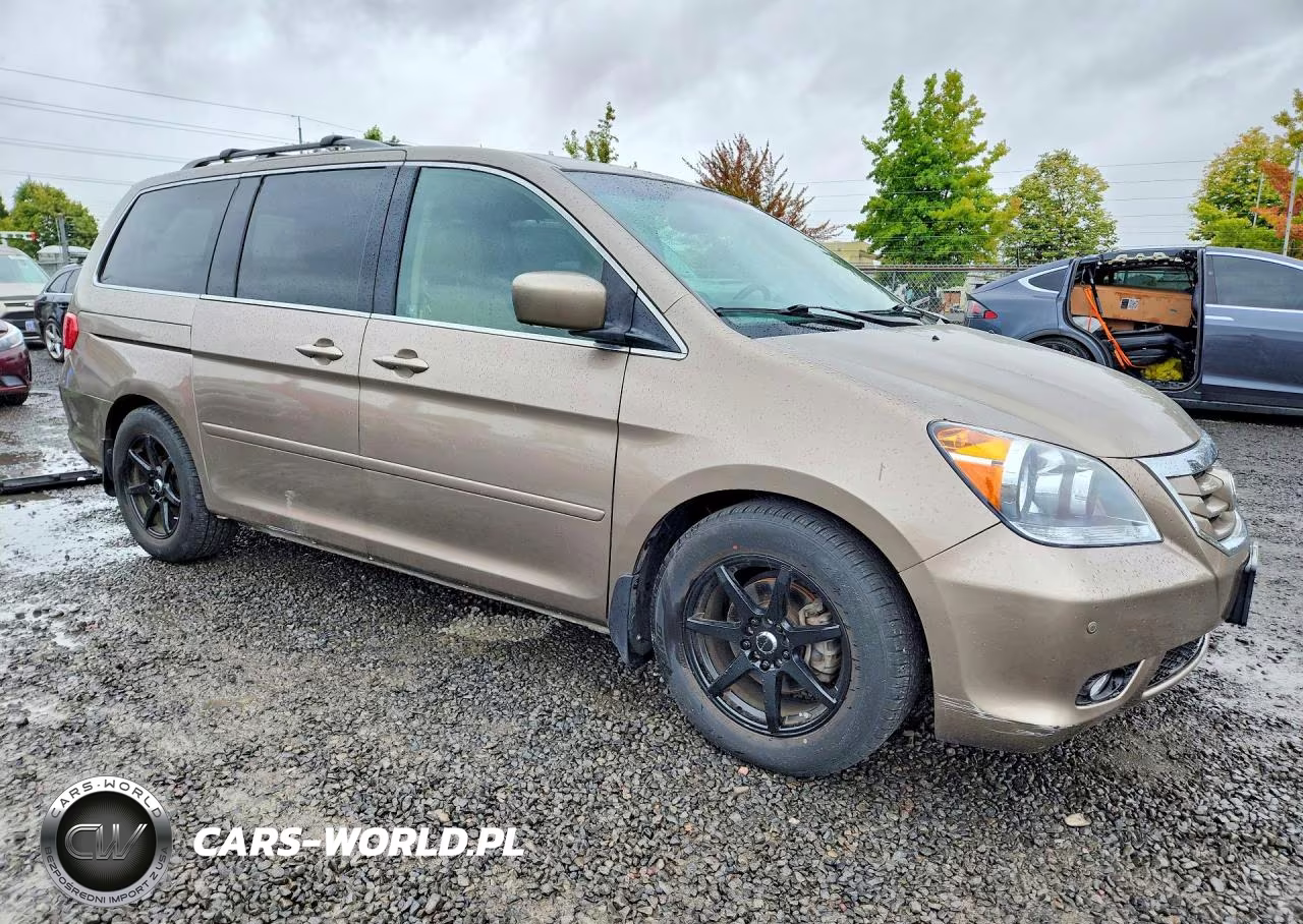 2008 Honda Odyssey Touring VIN:5FNRL38868B067354 - 4