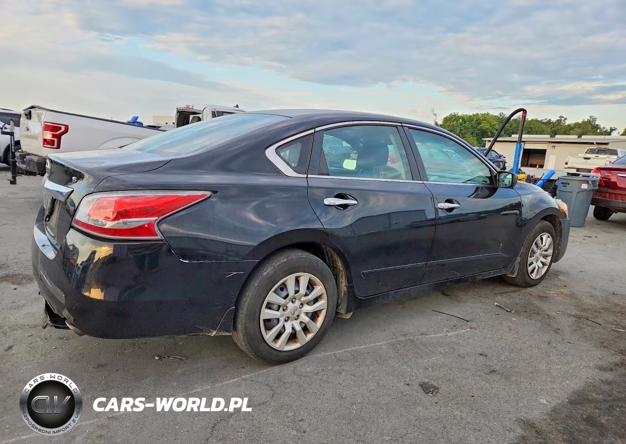 2015 Nissan Altima 2.5 S VIN:1N4AL3AP3FC219802 - 3