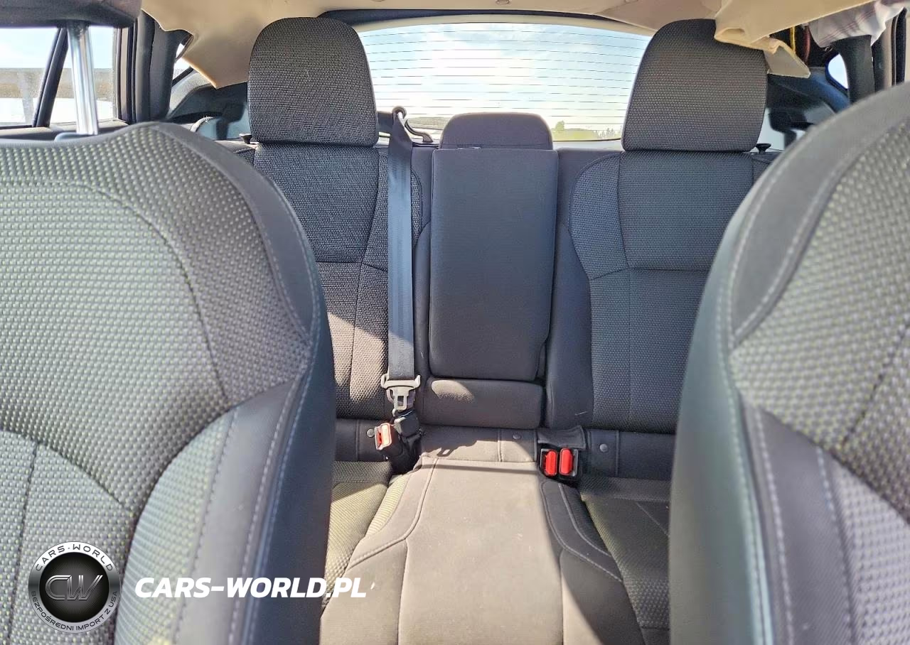 2024 Subaru Crosstrek Premium VIN:JF2GUADC6RH294744 - 10