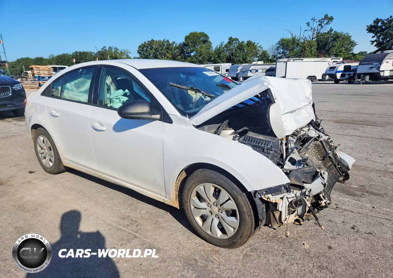 2014 Chevrolet Cruze Ls VIN:1G1PA5SH6E7162640 - 4