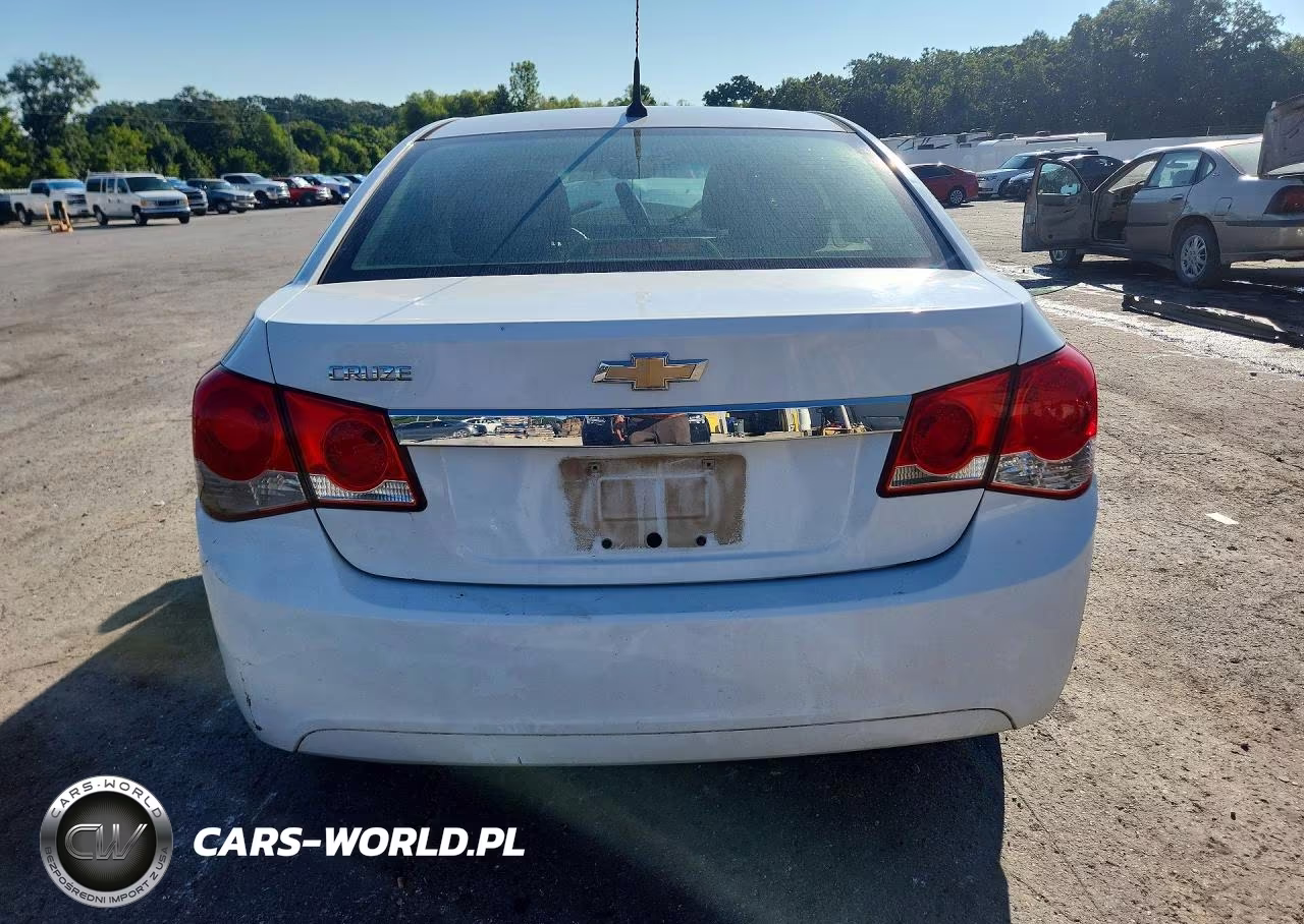 2014 Chevrolet Cruze Ls VIN:1G1PA5SH6E7162640 - 6