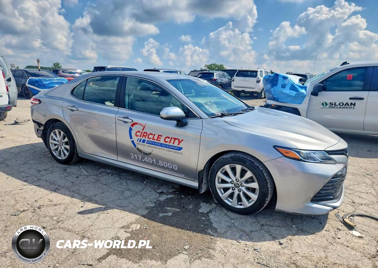 2020 Toyota Camry Le VIN:4T1C11AK9LU870760 - 4