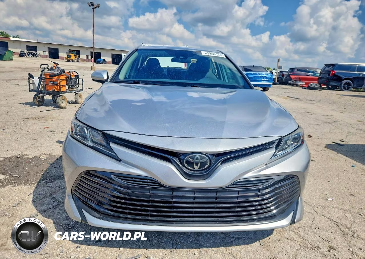 2020 Toyota Camry Le VIN:4T1C11AK9LU870760 - 5