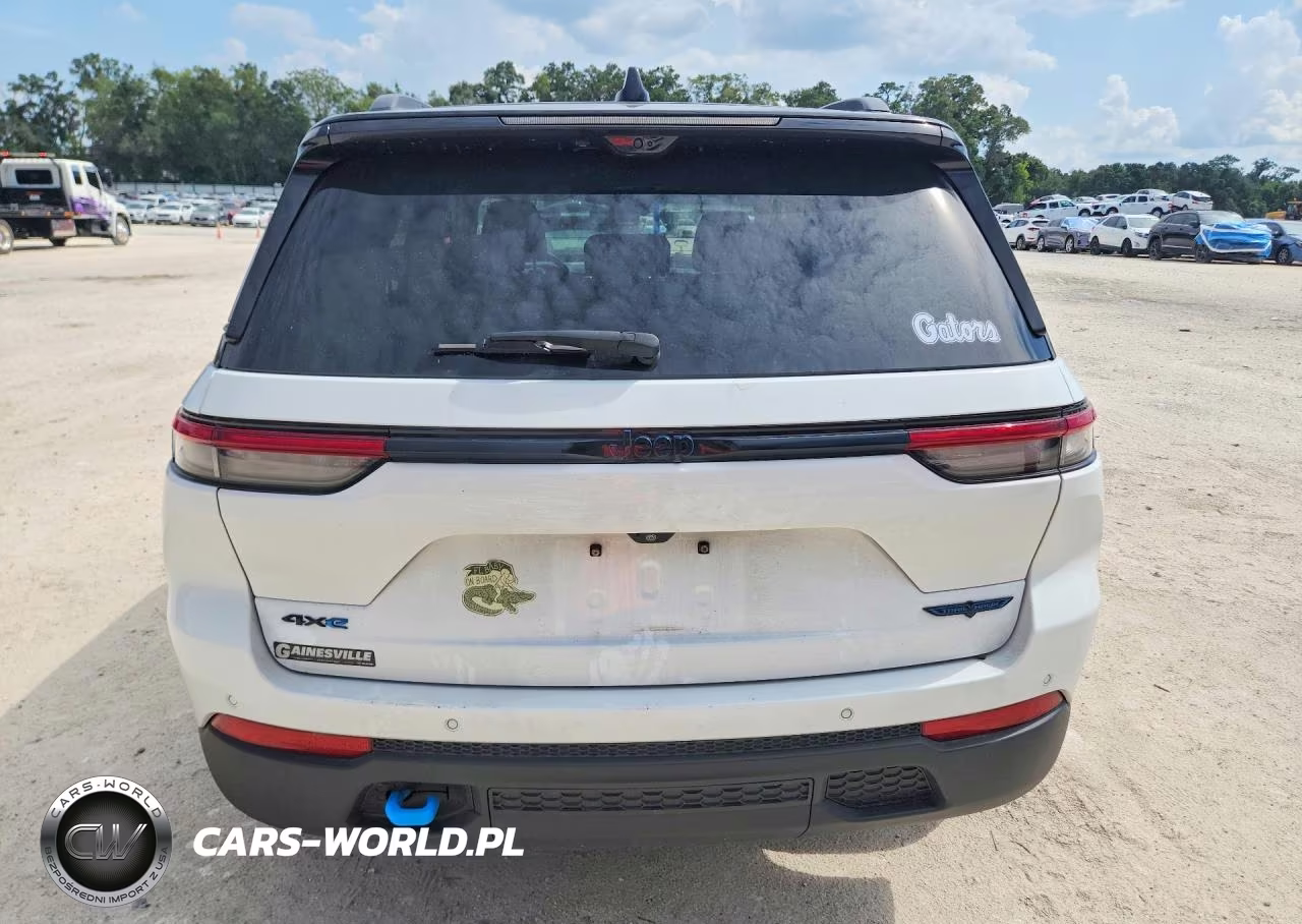 2022 Jeep Grand Cherokee Trailhawk 4Xe VIN:1C4RJYC6XN8748623 - 6