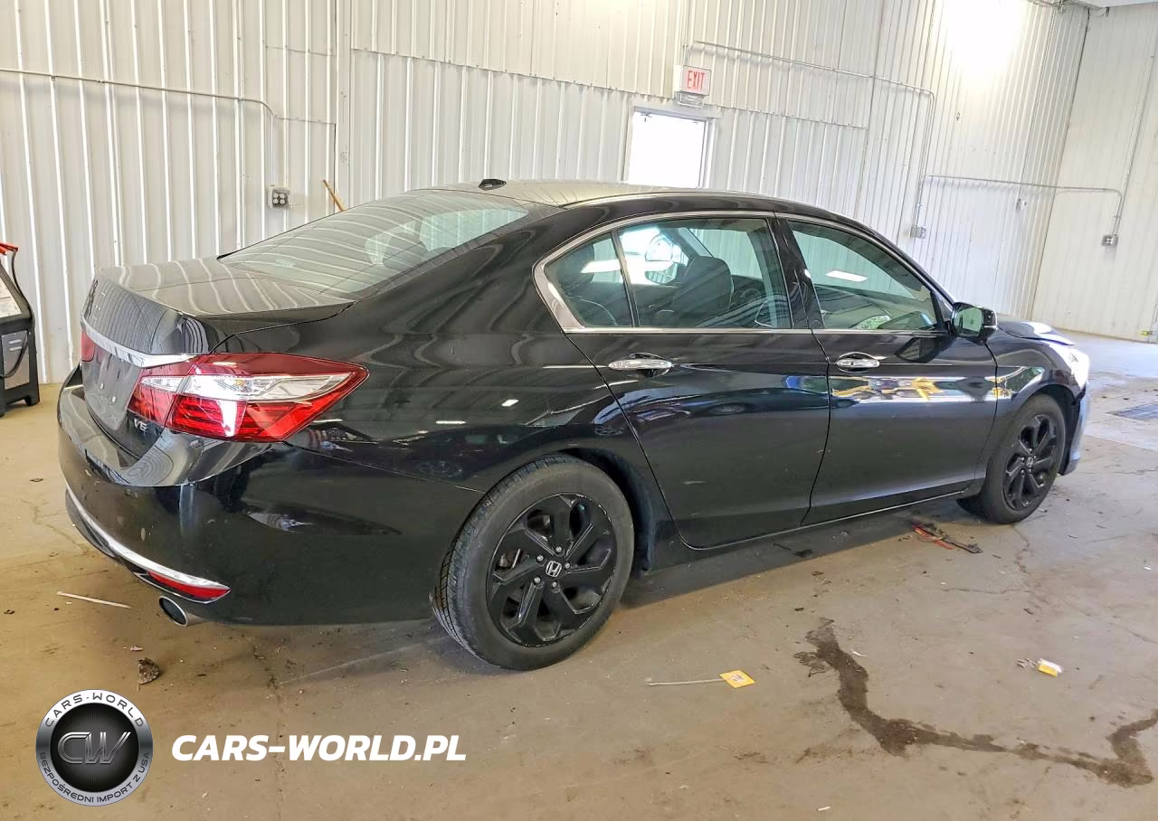 2017 Honda Accord Exl VIN:1HGCR3F80HA020810 - 3