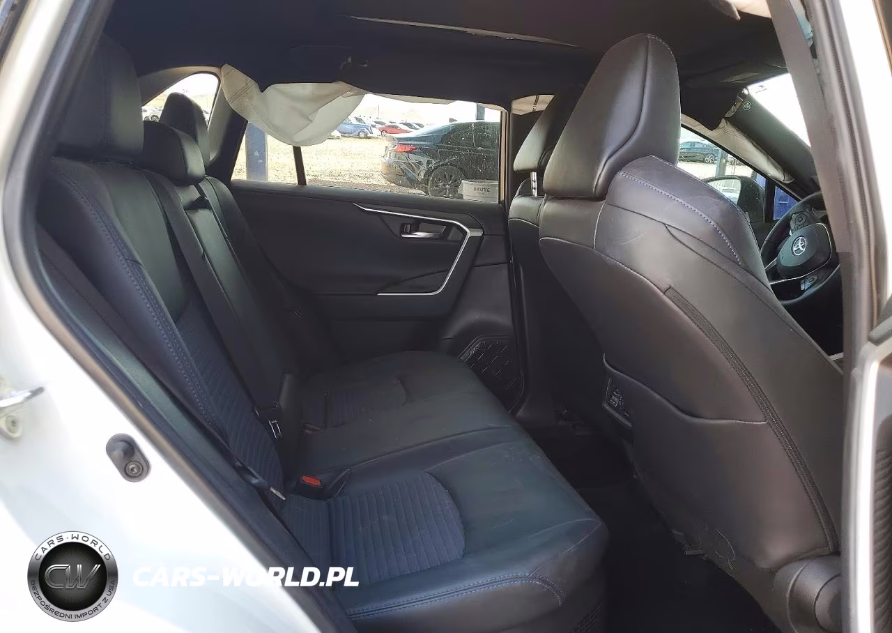 2020 Toyota Rav4 Xse VIN:4T3EWRFV5LU006436 - 11