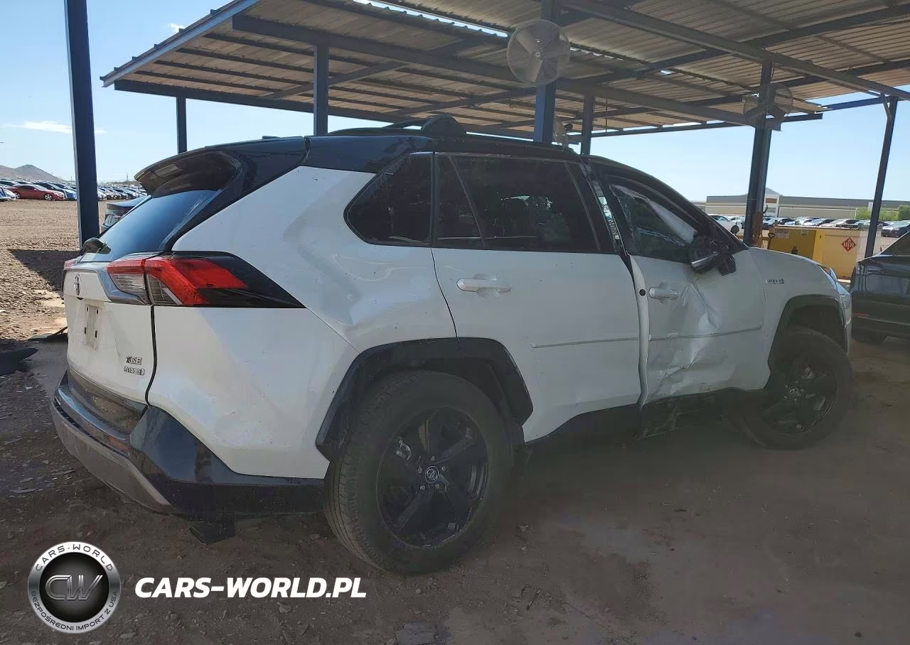 2020 Toyota Rav4 Xse VIN:4T3EWRFV5LU006436 - 3