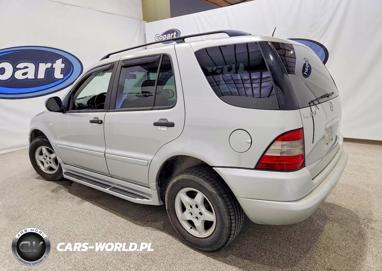 2000 Mercedes-Benz Ml 320 VIN:4JGAB54E1YA188305 - 2