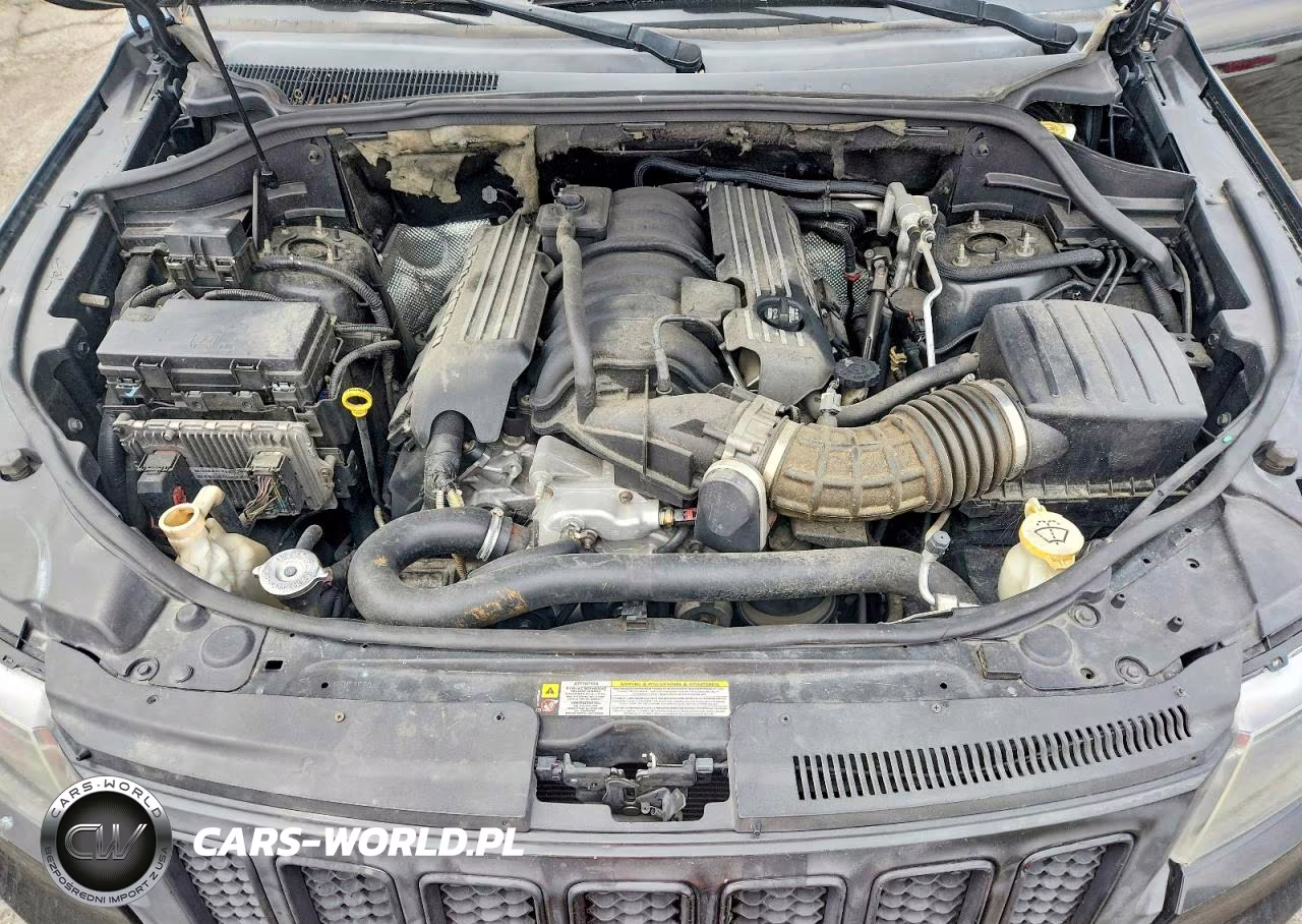 2012 Jeep Grand Cherokee Srt8 VIN:1C4RJFDJ9CC269692 - 12