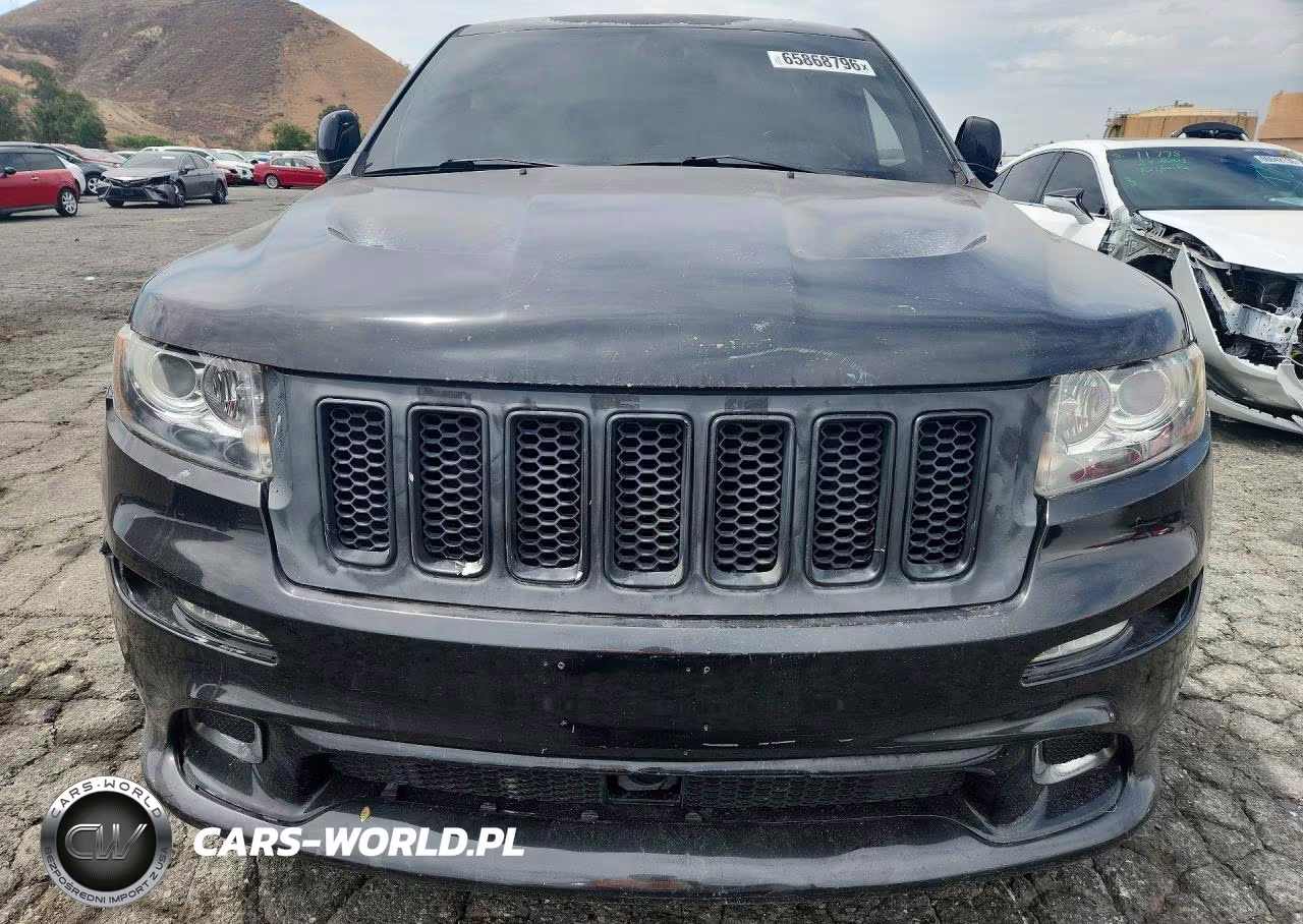 2012 Jeep Grand Cherokee Srt8 VIN:1C4RJFDJ9CC269692 - 5