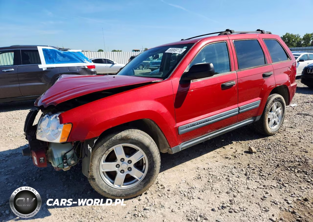 2005 Jeep Grand Cherokee Laredo VIN:1J8GR48K15C618153 - 1