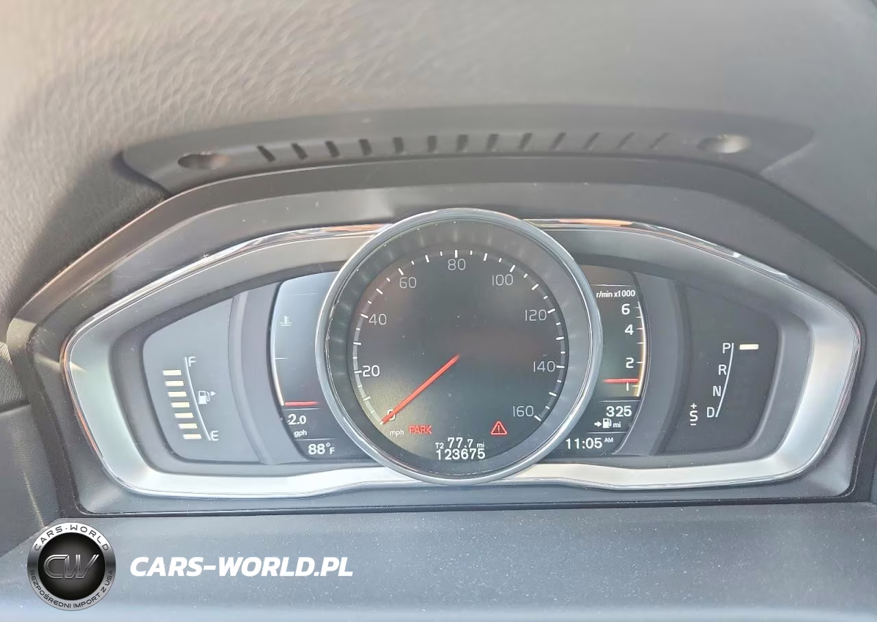 2016 Volvo Xc70 T5 Premier VIN:YV4612NK2G1270622 - 9