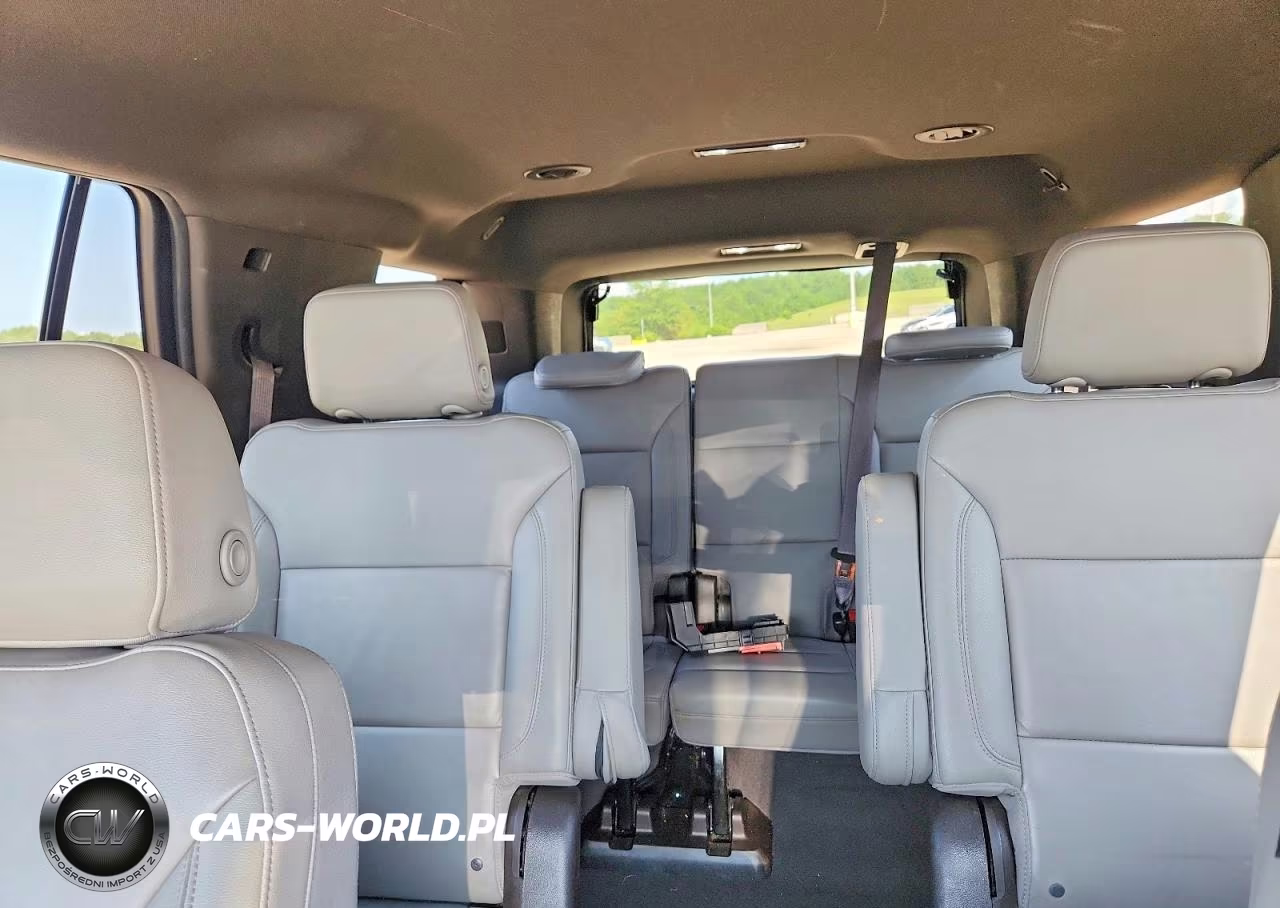 2021 Chevrolet Tahoe K1500 Z71 VIN:1GNSKPKD6MR335655 - 10