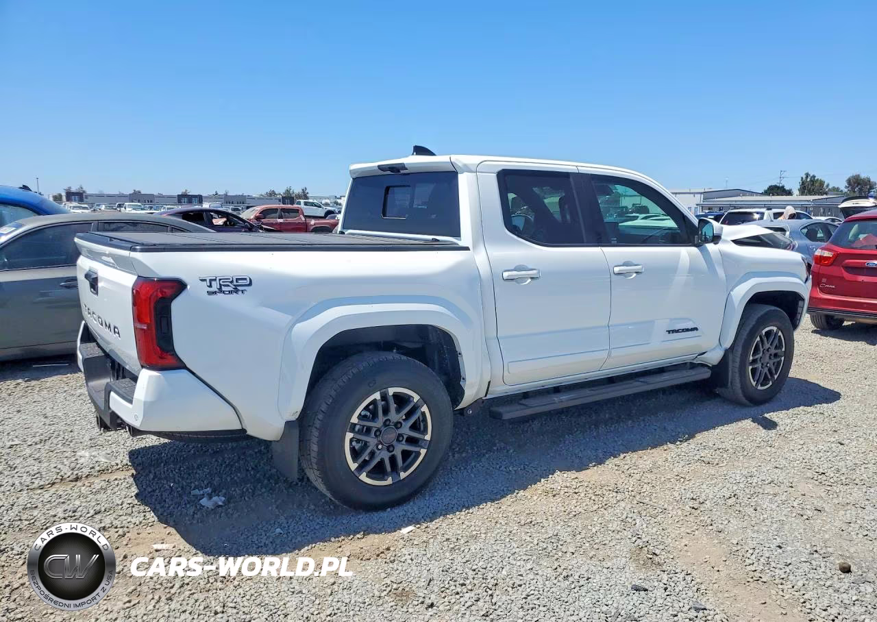 2026 Toyota Tacoma Trd Sport VIN:3TMLB5JN0TM264366 - 3