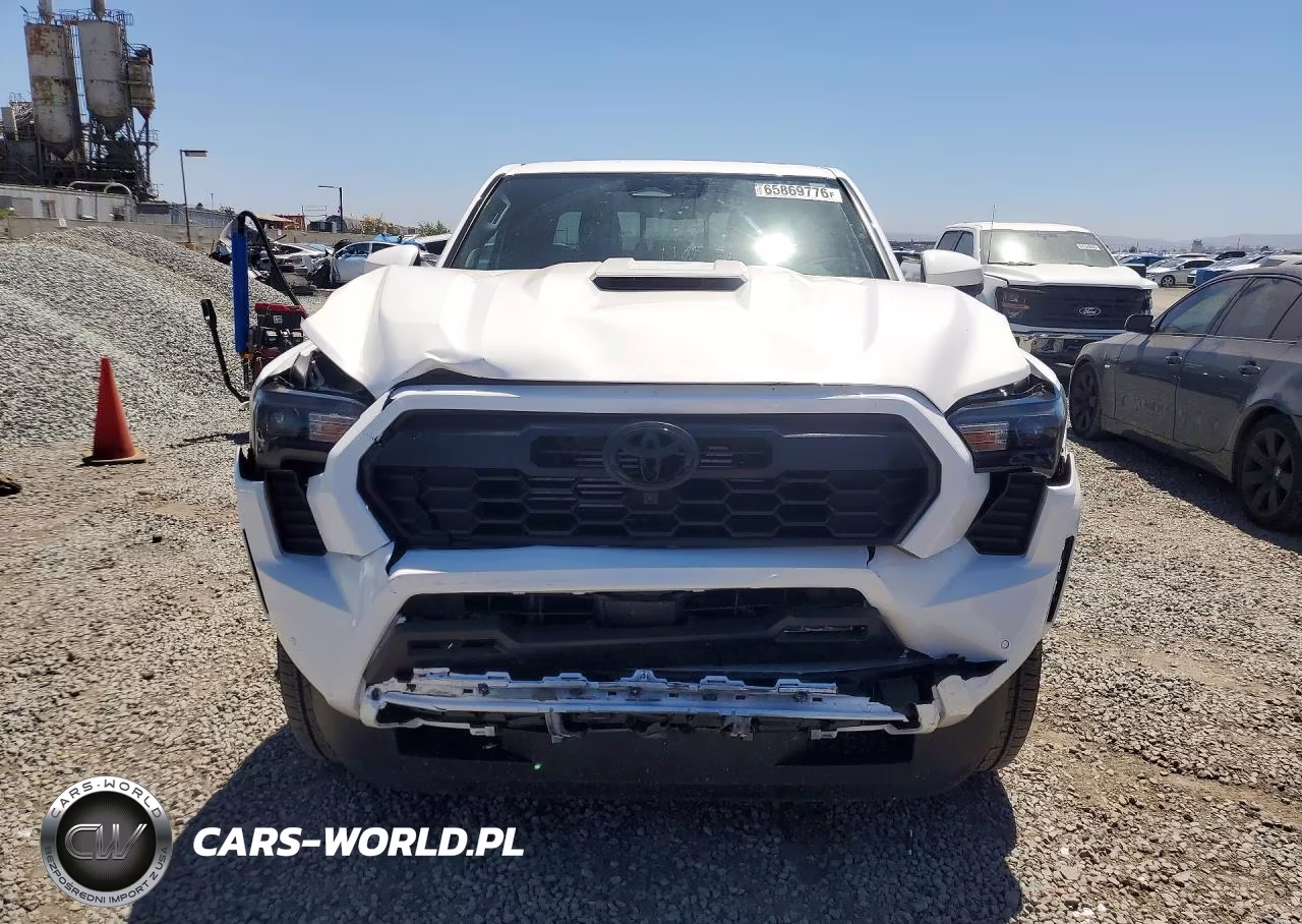 2026 Toyota Tacoma Trd Sport VIN:3TMLB5JN0TM264366 - 5