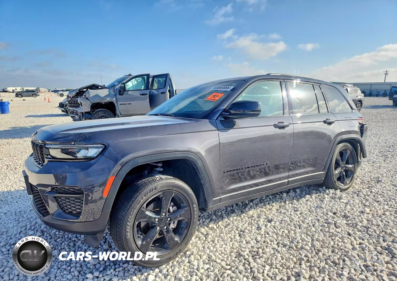 2024 Jeep Grand Cherokee Laredo VIN:1C4RJHAG3RC104461 - 1