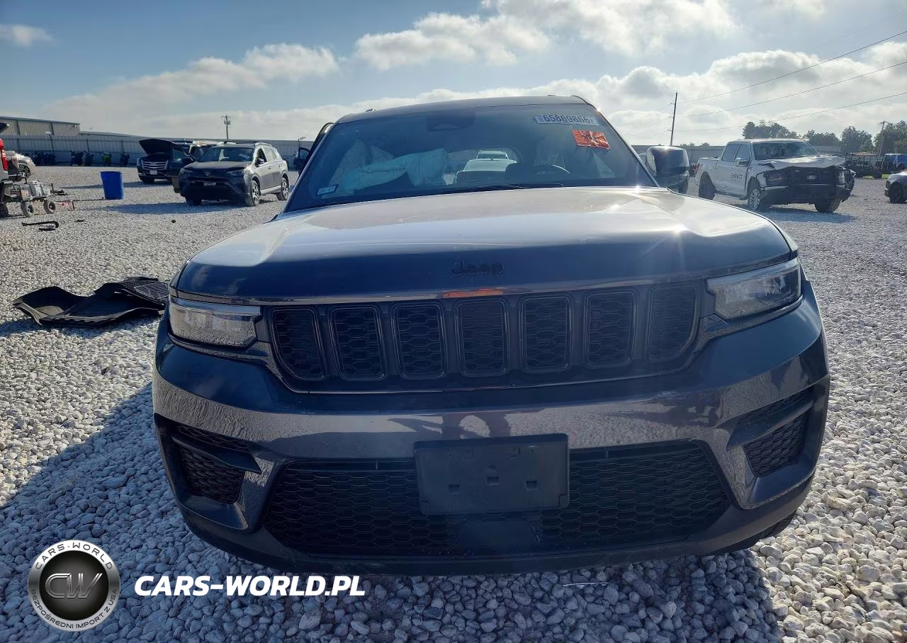 2024 Jeep Grand Cherokee Laredo VIN:1C4RJHAG3RC104461 - 5