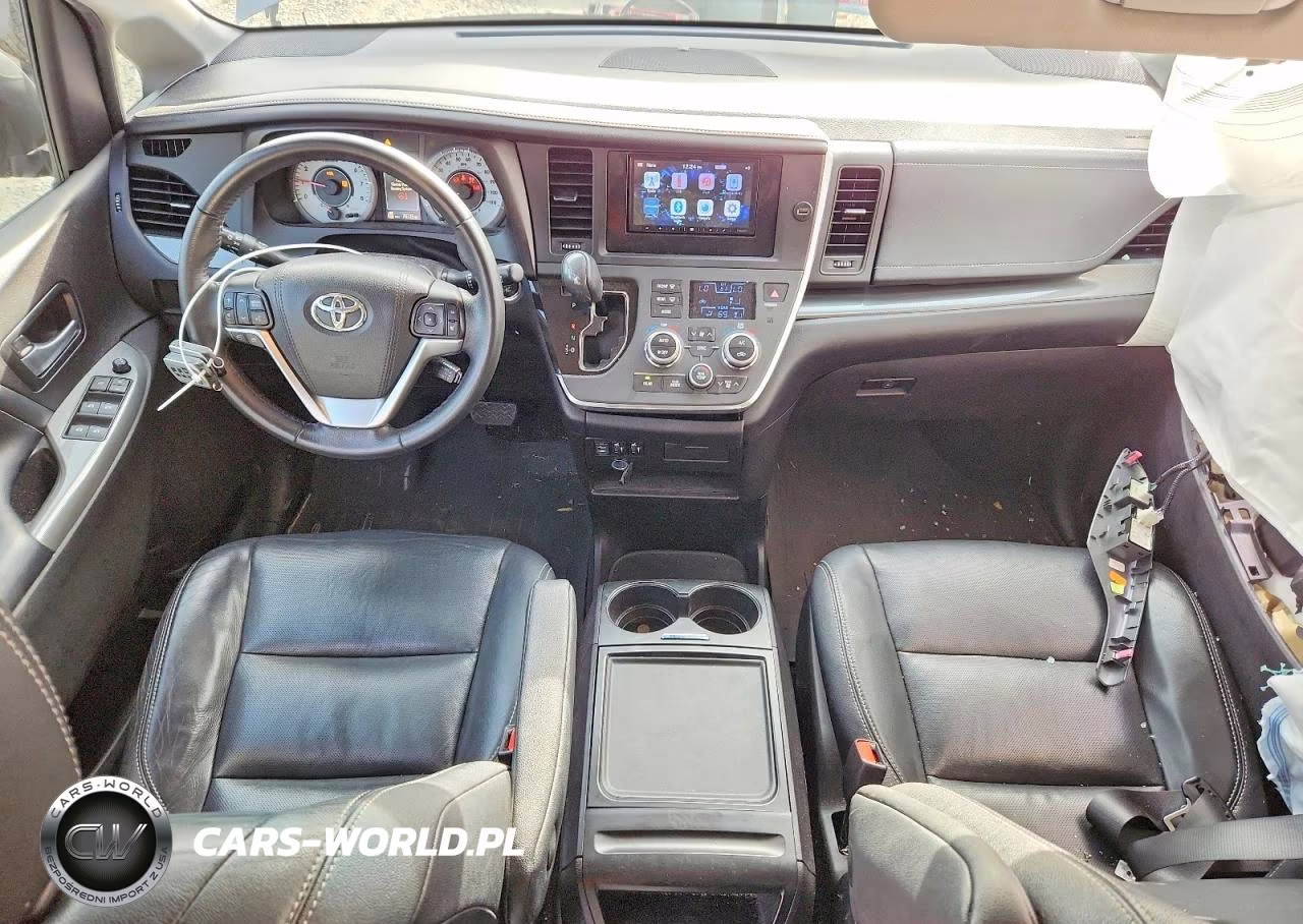 2017 Toyota Sienna Se VIN:5TDXZ3DC3HS790459 - 8