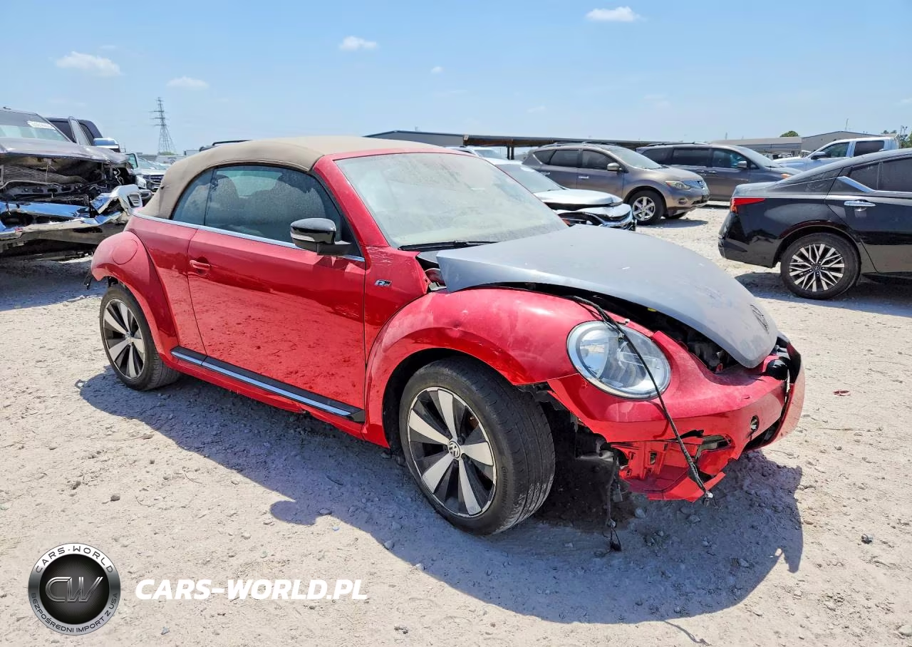 2015 Volkswagen Beetle 2.0T R-Line VIN:3VW7T7AT2FM810241 - 4
