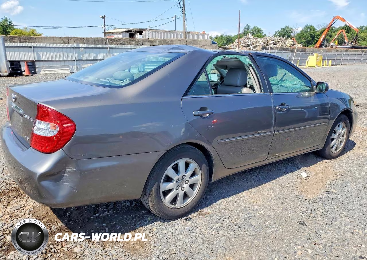 2004 Toyota Camry Xle V6 VIN:4T1BF30K04U583609 - 3