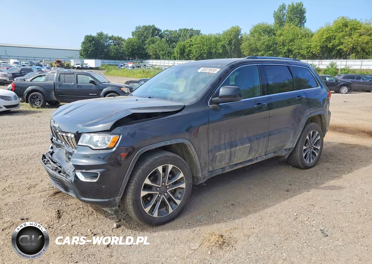 2018 Jeep Grand Cherokee Laredo VIN:1C4RJFAG9JC321005 - 1