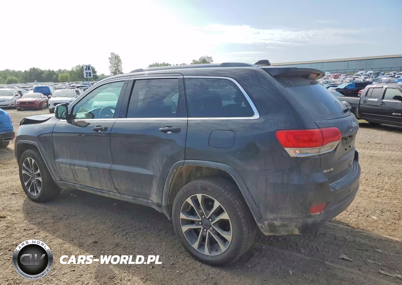 2018 Jeep Grand Cherokee Laredo VIN:1C4RJFAG9JC321005 - 2