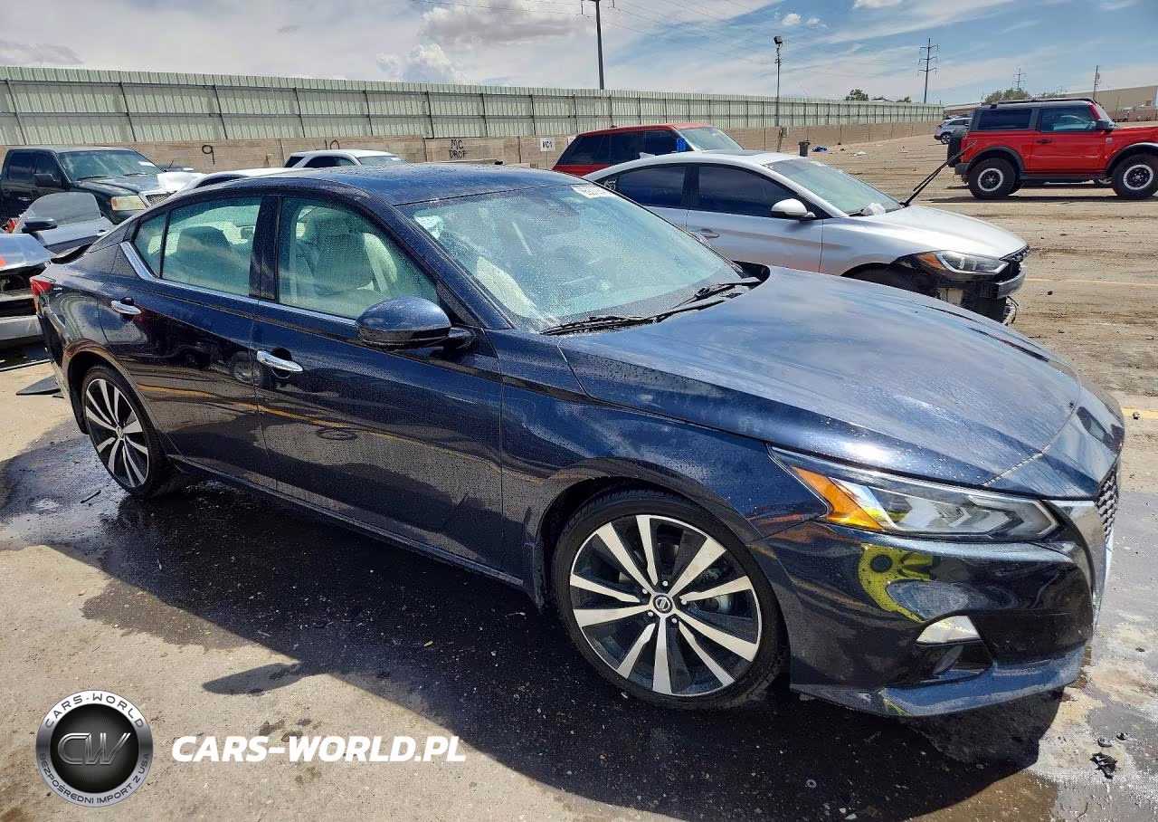 2020 Nissan Altima Platinum VIN:1N4AL4FVXLC100640 - 4