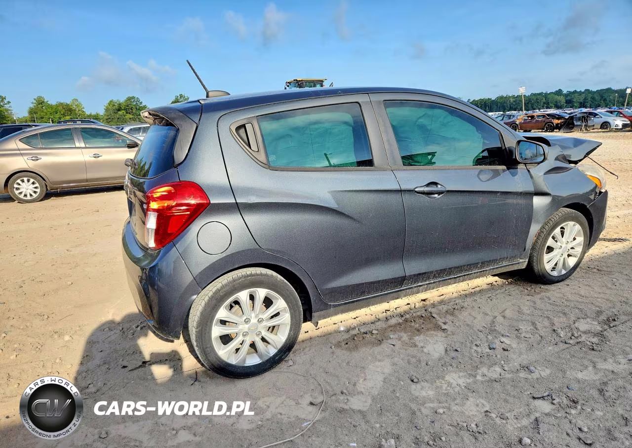 2017 Chevrolet Spark 1Lt VIN:KL8CD6SAXHC783759 - 3