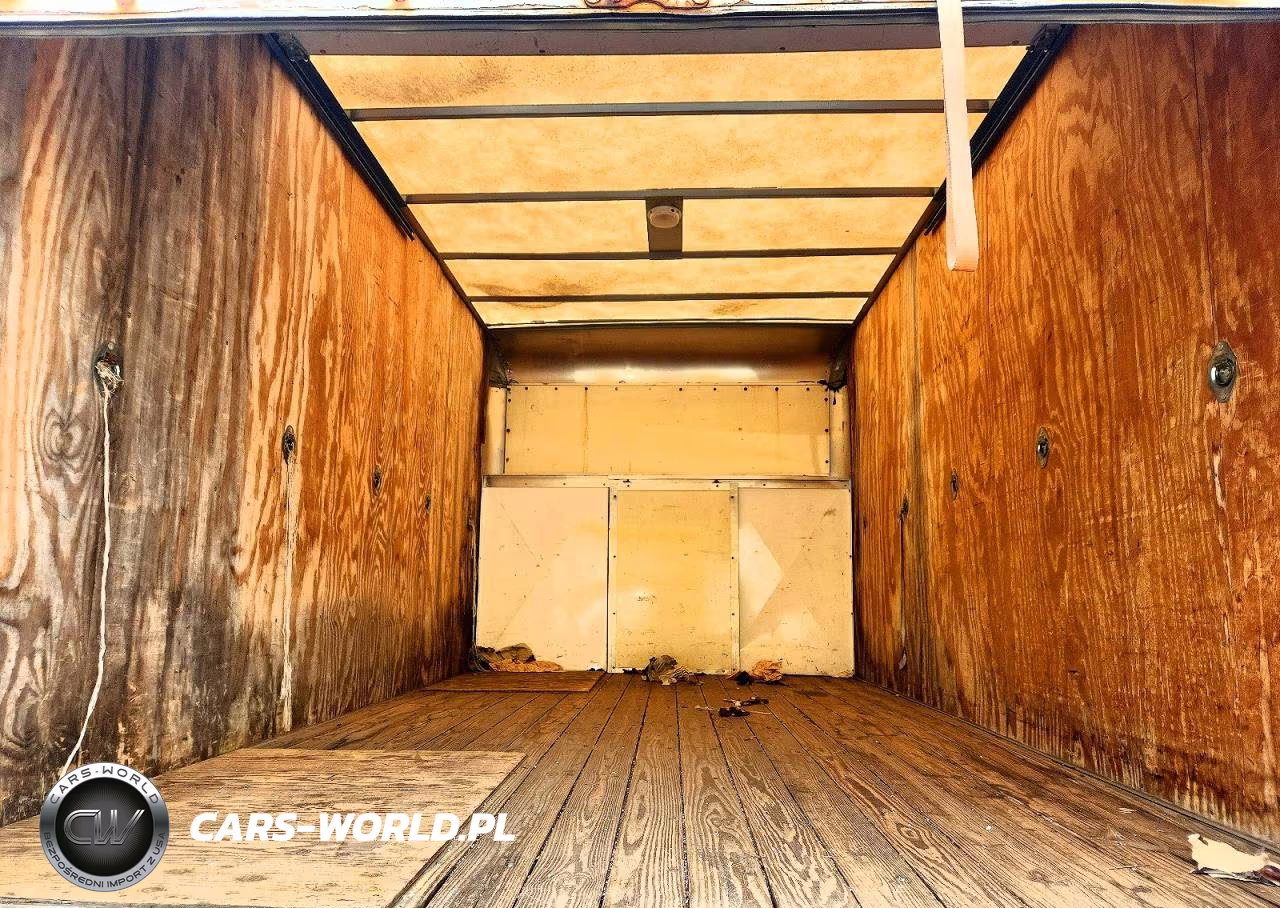 2004 Ford E350 Box Truck VIN:1FDWE35L14HA98913 - 10
