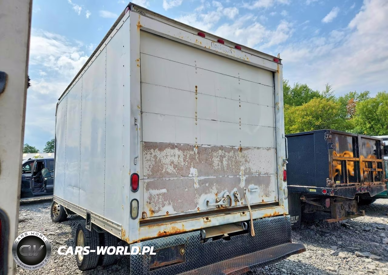 2004 Ford E350 Box Truck VIN:1FDWE35L14HA98913 - 2