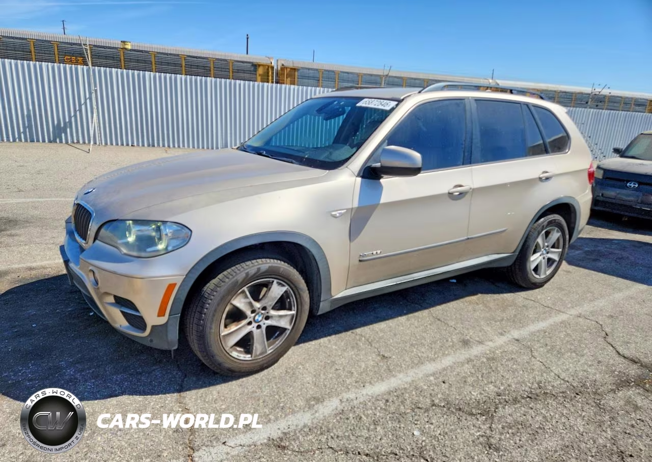 2013 BMW X5 xDrive35I – zdjęcie 1 z 13
