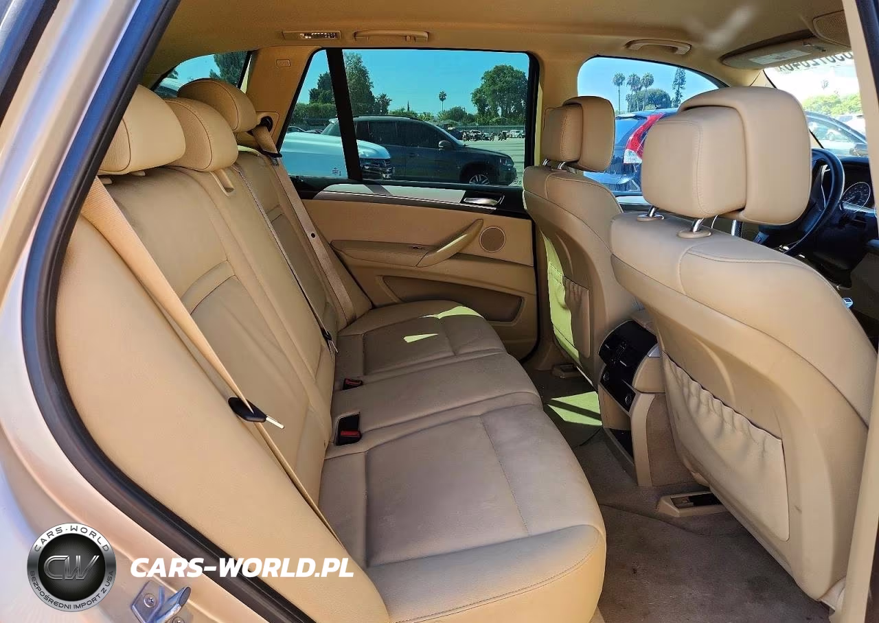 2013 BMW X5 xDrive35I VIN:5UXZV4C59D0G50721 - 11