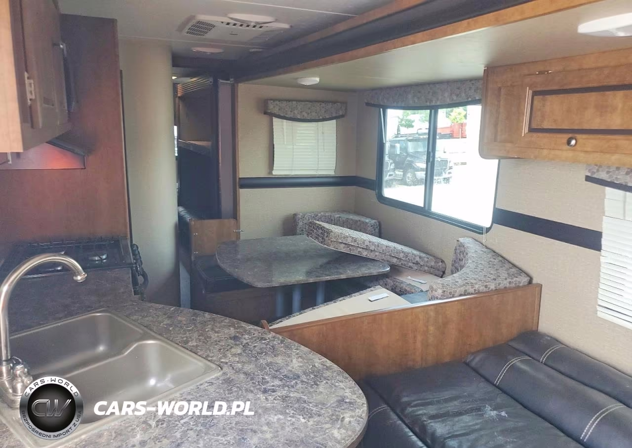 2017 Cross Roads Z-1 Camper VIN:4V0TC322XHJ010745 - 5